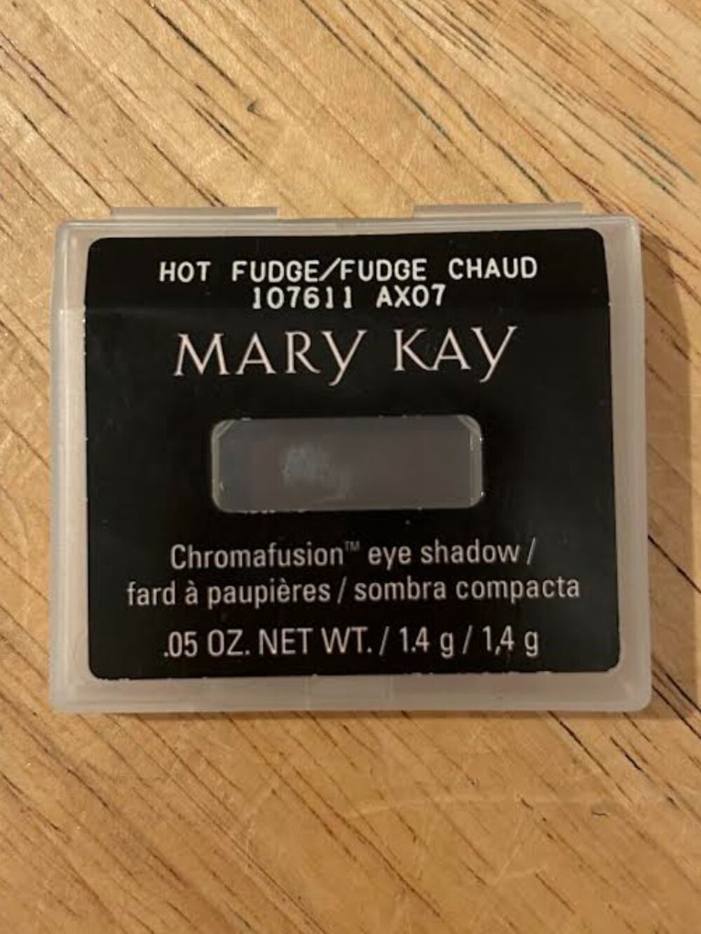 NIB Mary Kay Chromafusion Eye Shadow – Hot Fudge